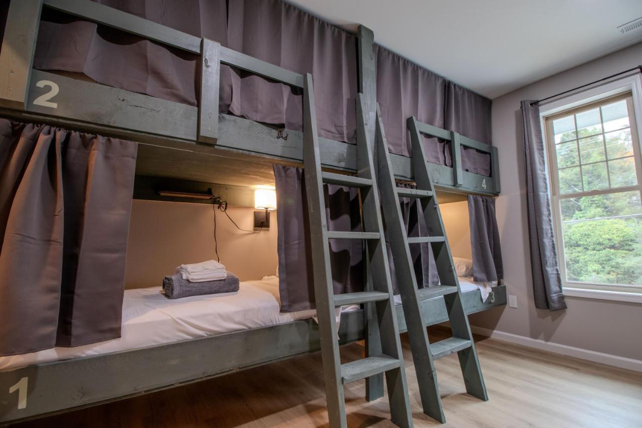The Lazy Tiger Hostel Woodfin Extérieur photo